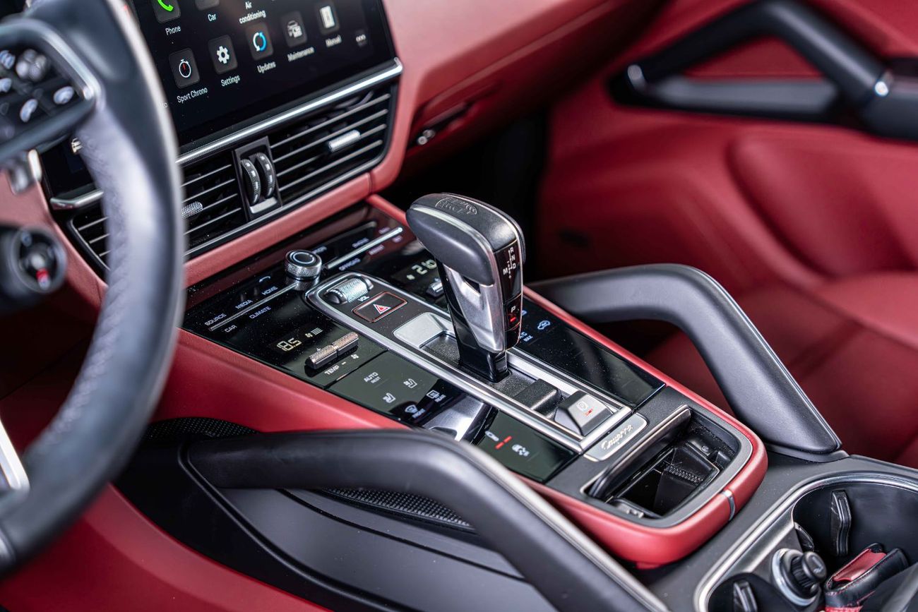 Porsche Cayenne Base Coupe GCC-1 Owner-Low Mileage-Al Nabooda Full Service History High Specifications