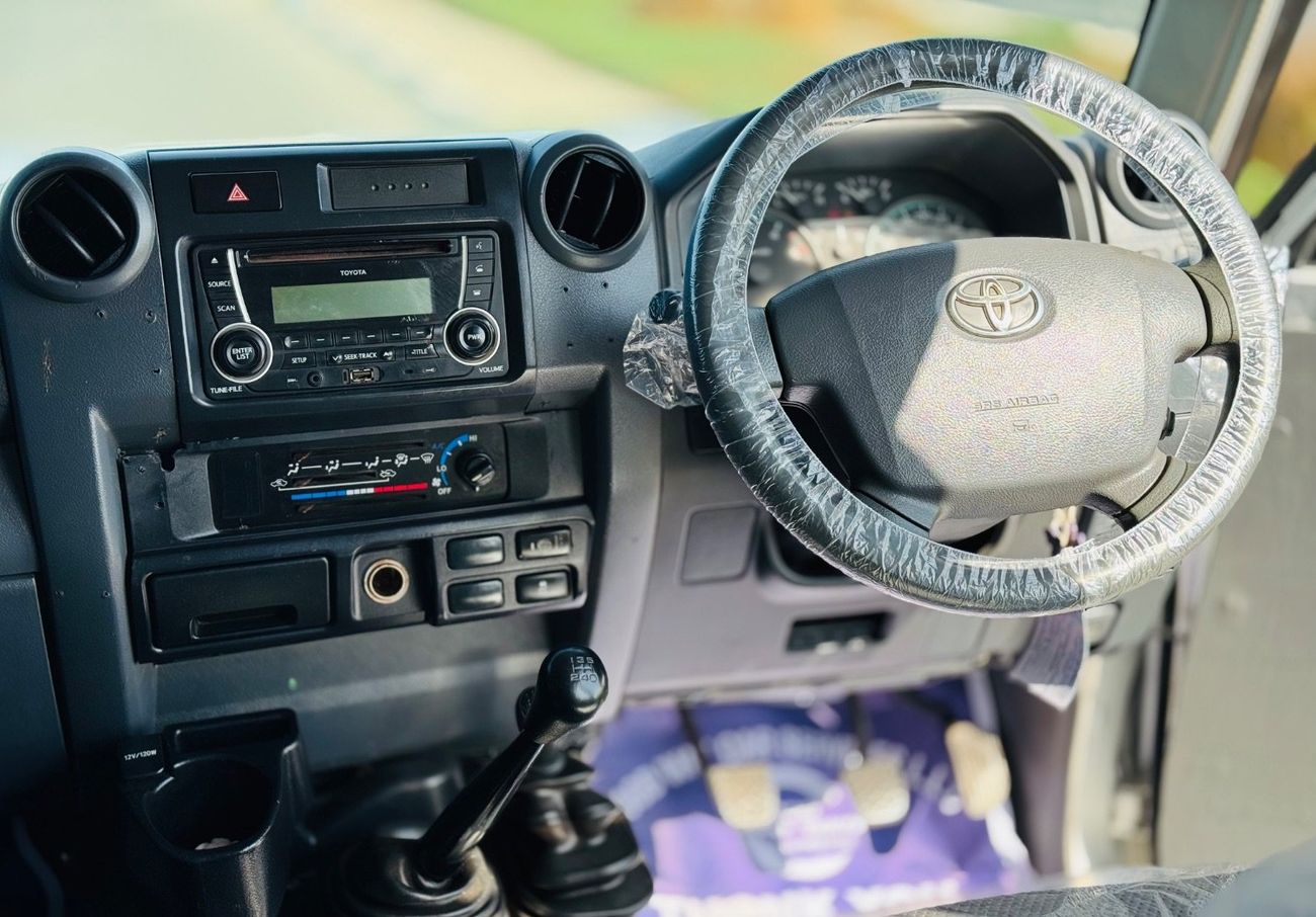 Toyota Land Cruiser Pick Up Land Cruiser double cabin V8