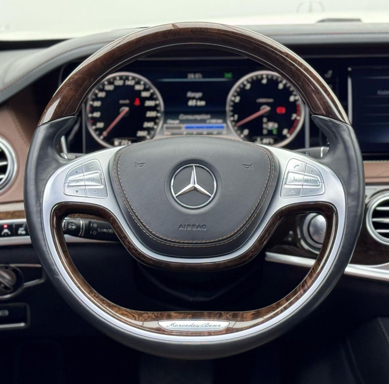 مرسيدس بنز S 600 Maybach 6.0L 2015 Mercedes Maybach S600, Full Mercedes Service History, Fully Loaded, Very Low Kms,