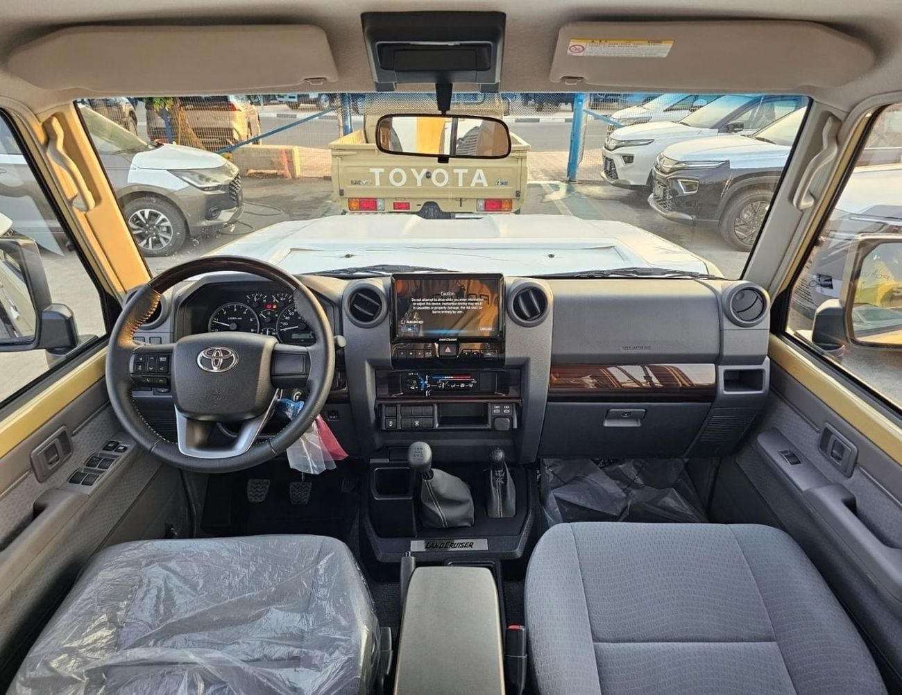 Toyota Land Cruiser 70 LC76 LX HARDTOP 5DOOR || 2.8L DIESEL V4 M/T 4WD | REAR CAMERA | OVER FENDER | FABRIC SEATS (CODE # H