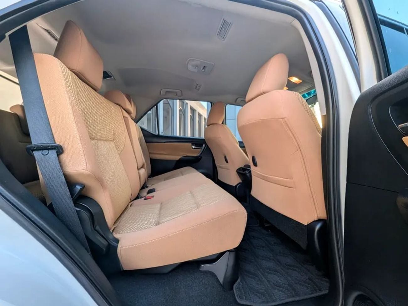 Toyota Fortuner EXR 2017 GCC Specs Interior and Exterior Excellent Condition V4 2.7L