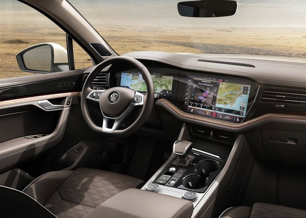 Volkswagen Touareg interior - Cockpit