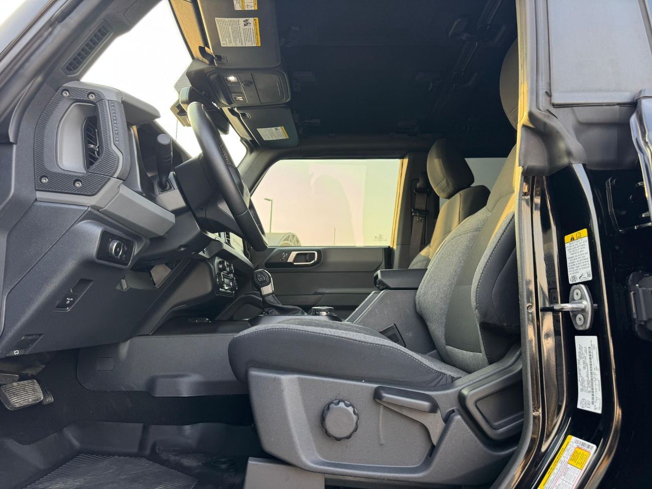 فورد برونكو 2.0L Turbocharged Petrol 4WD 2023 Export Price @ 155,500 AED