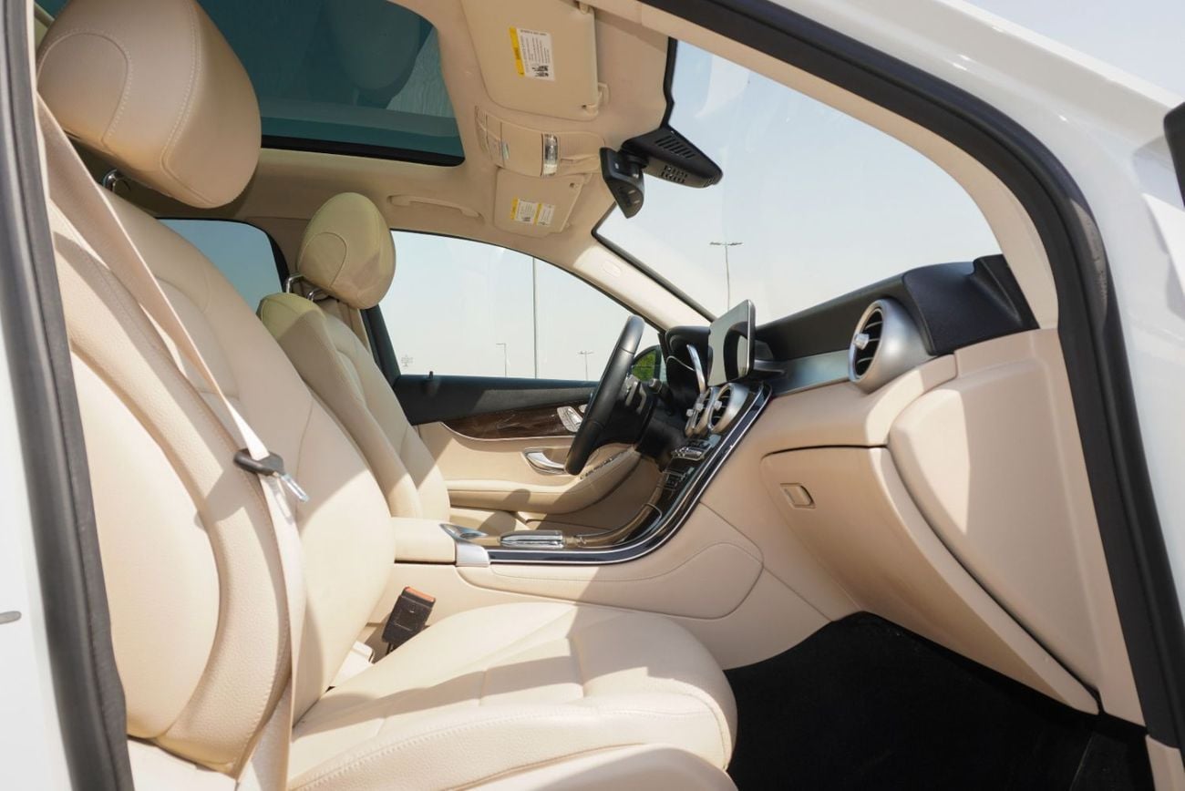 مرسيدس بنز GLC 300 AMG 2.0L