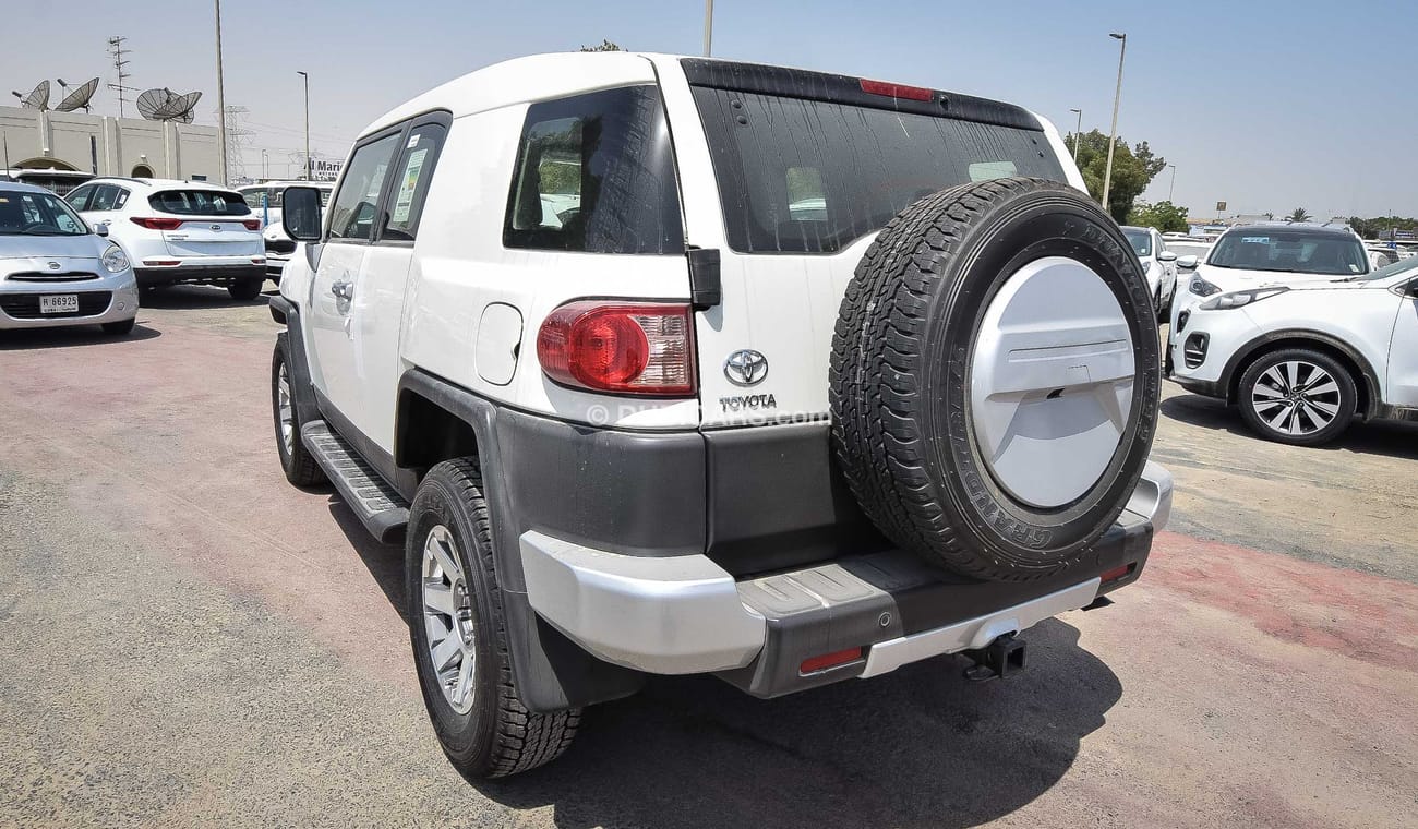 تويوتا إف جي كروزر 6 CYLINDER 4.0