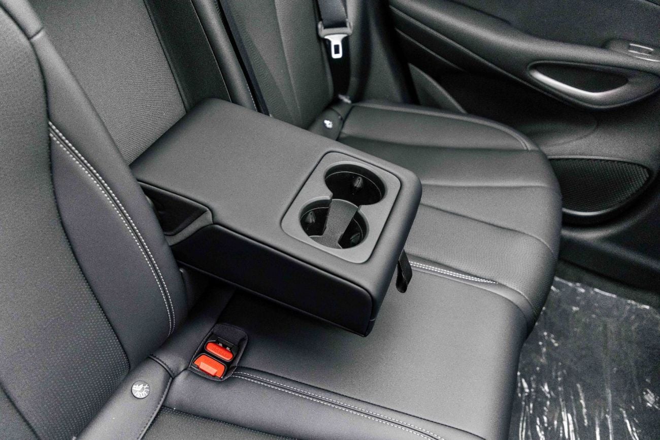 بي واي دي سيليون 05 Intelligent Navigation - Warm Sun White Inside Black | Export Only