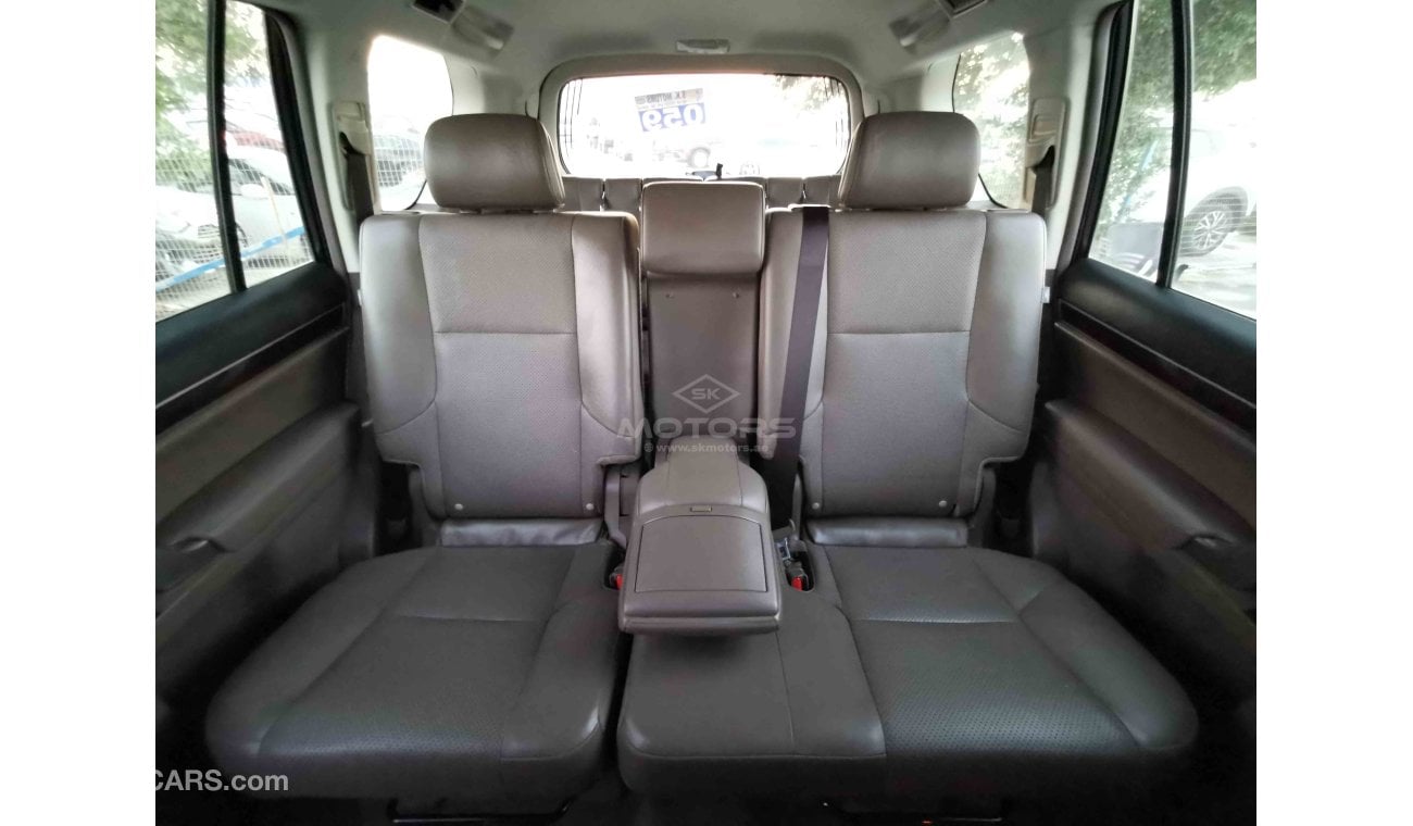 لكزس GX 460 4.6L PETROL, 18" ALLOY RIMS, FRONT POWER SEATS, TRACTION CONTROL (LOT # 738)