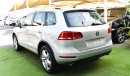 Volkswagen Touareg Gulf 2013 model, paint, agency, panorama, leather, cruise control, alloy wheels, sensors, in excelle