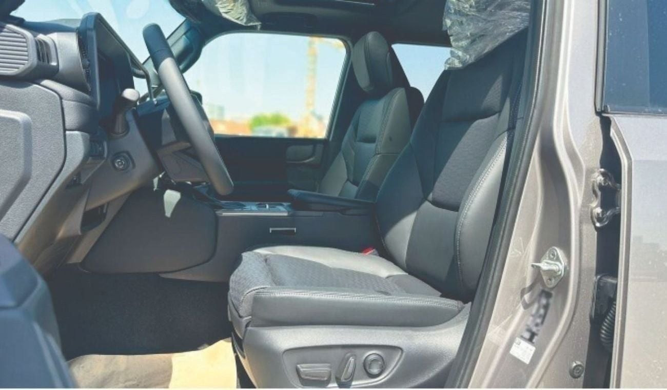 Toyota Prado toyota prado luxury 2.4 petrol 2025