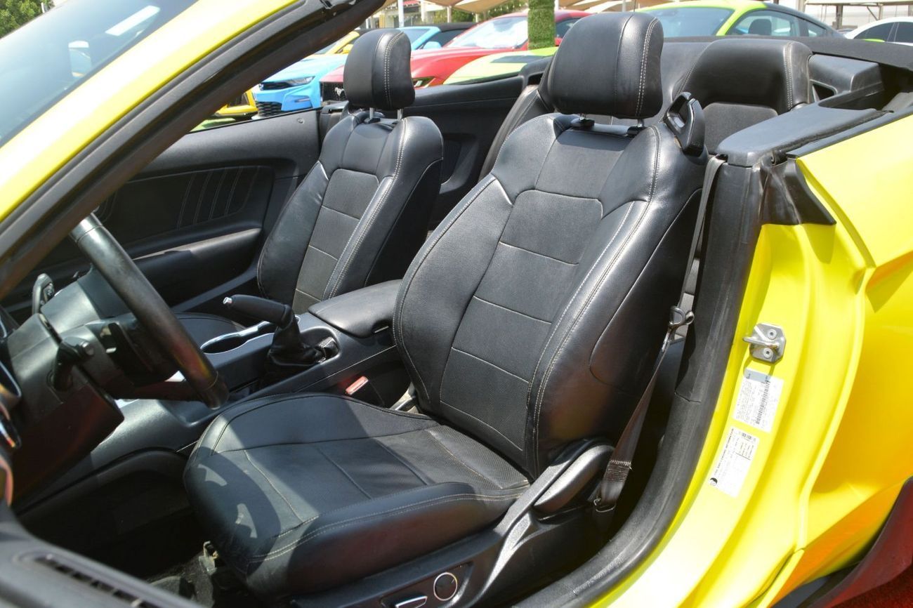 فورد موستانج MUSTANG -CONVERTIBLE- ATTRACTIVE SHAPE AND COLOR //IN VERY GOOD CONDITION