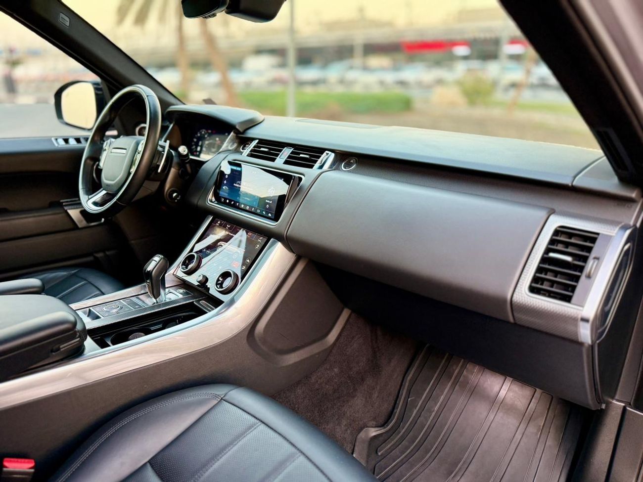 Land Rover Range Rover Sport HSE DYNAMIC 5.0L (525 HP)