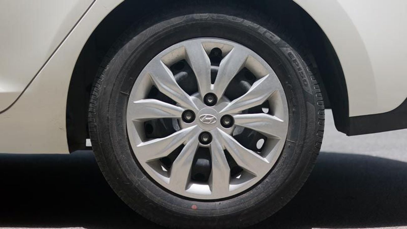 Hyundai Accent SMART | Full | Full Service History | GCC | Zero down payment support