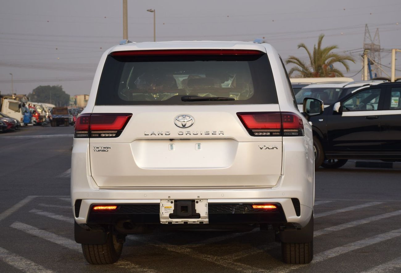 تويوتا لاند كروزر TWIN TURBO ENGINE