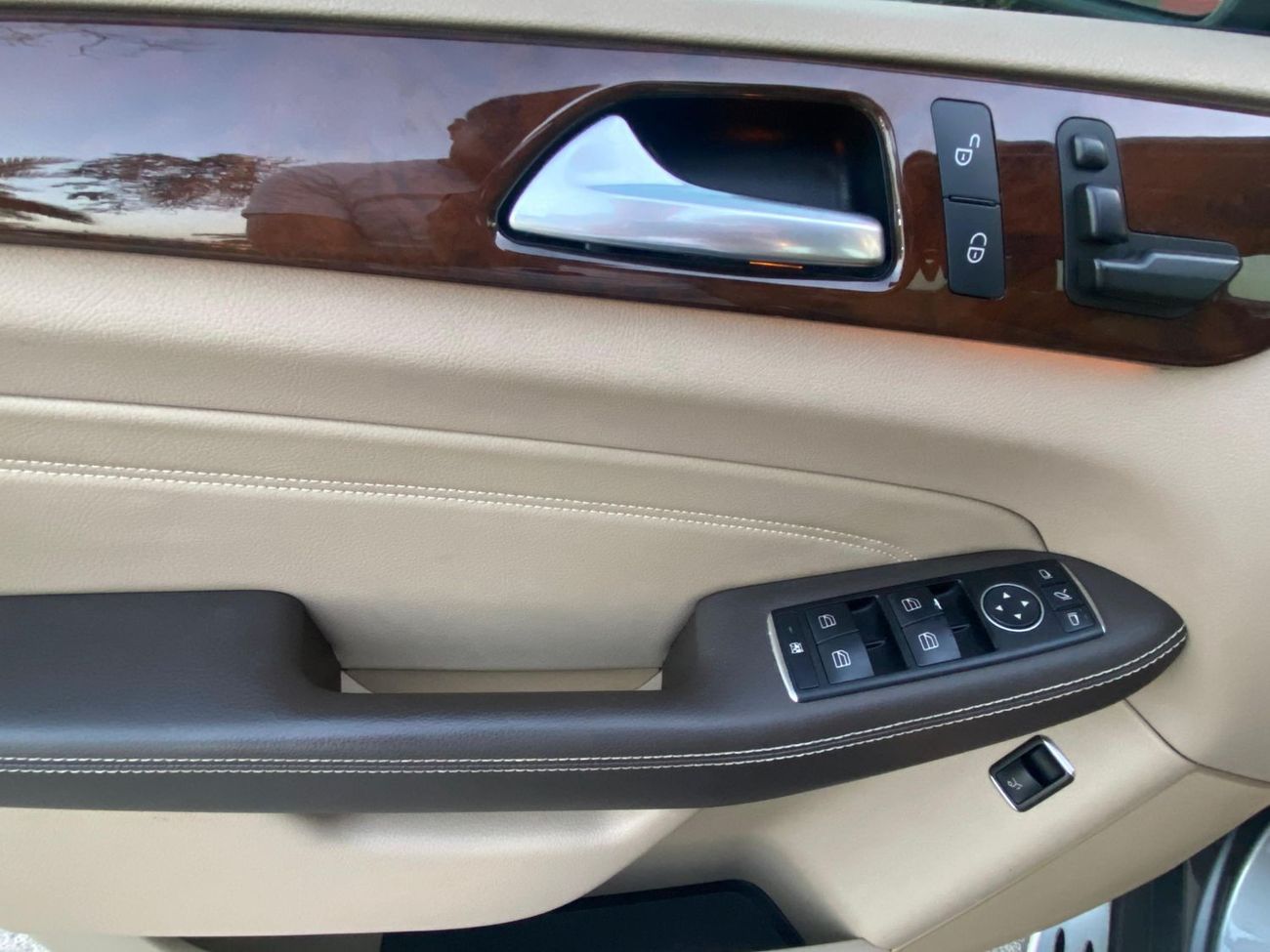 Mercedes-Benz ML 350 4MATIC BODY KIT AMG