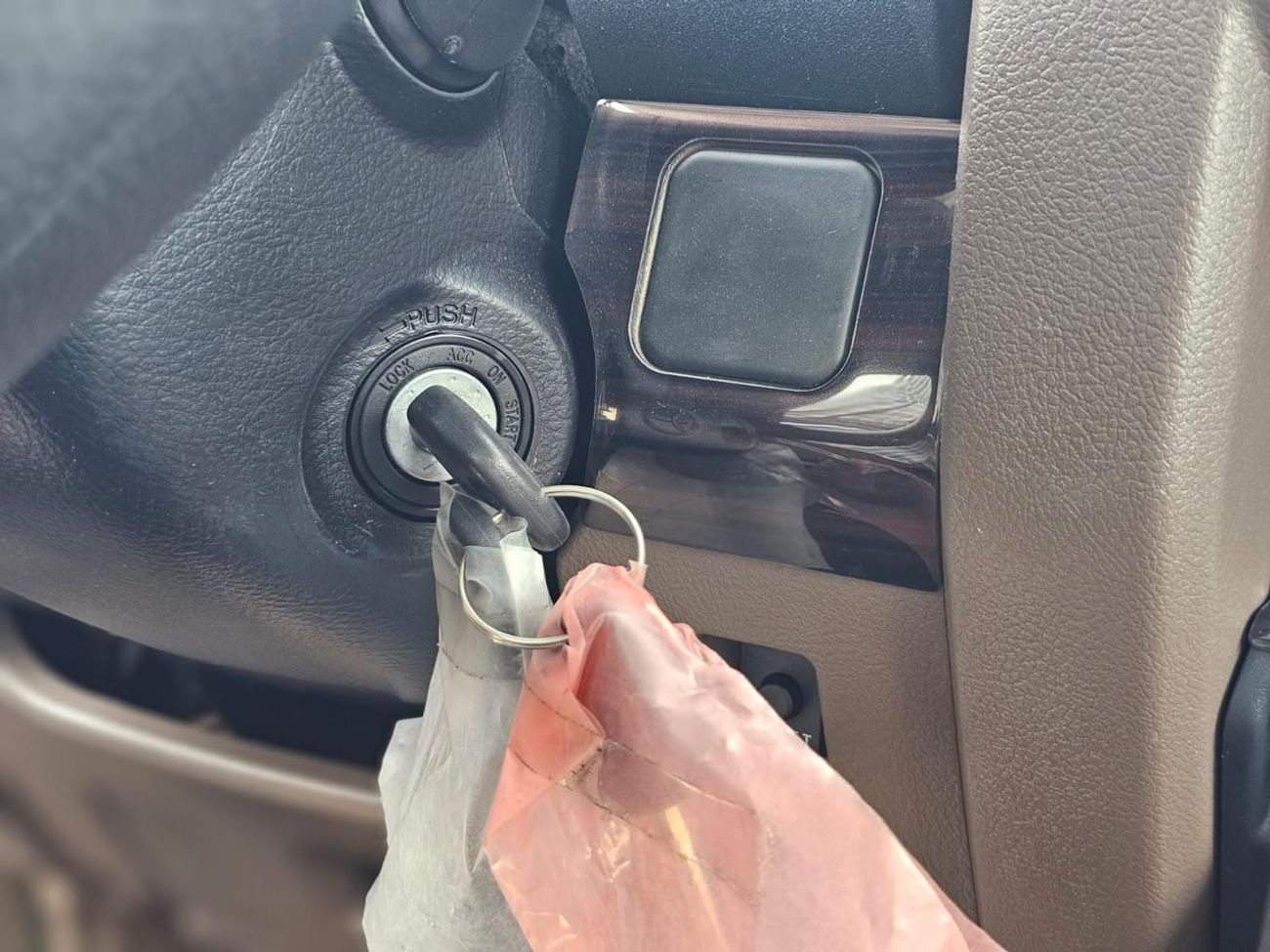 Toyota Land Cruiser 70 78 2.8L  TURBODIESEL MANUAL TRANSMISSION ( FOR RE EXPORT ONLY )