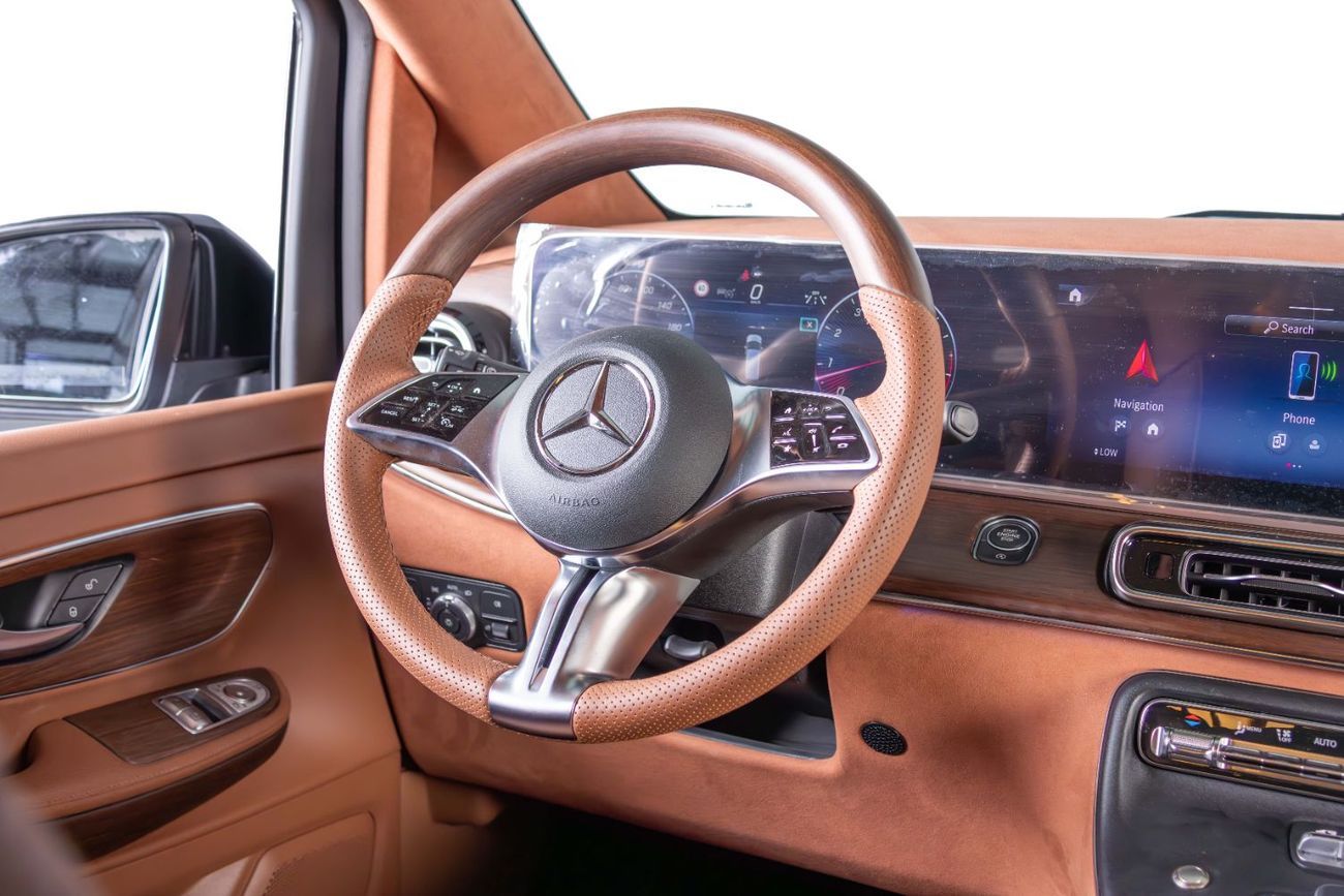 Mercedes-Benz V 300 GCC-VIP Upgrades-Exclusive Transportation-Warranty till 2027
