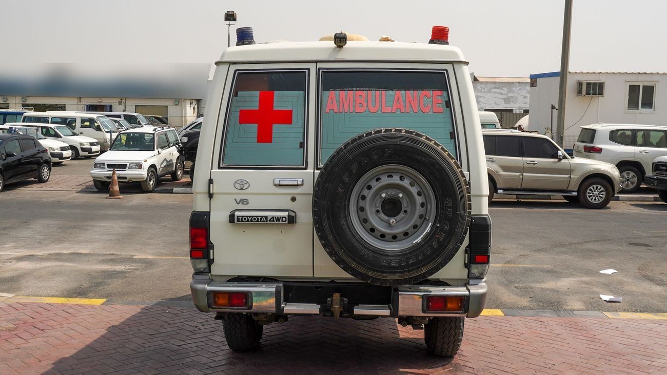 تويوتا لاند كروزر 70 4.0L V6 M/T