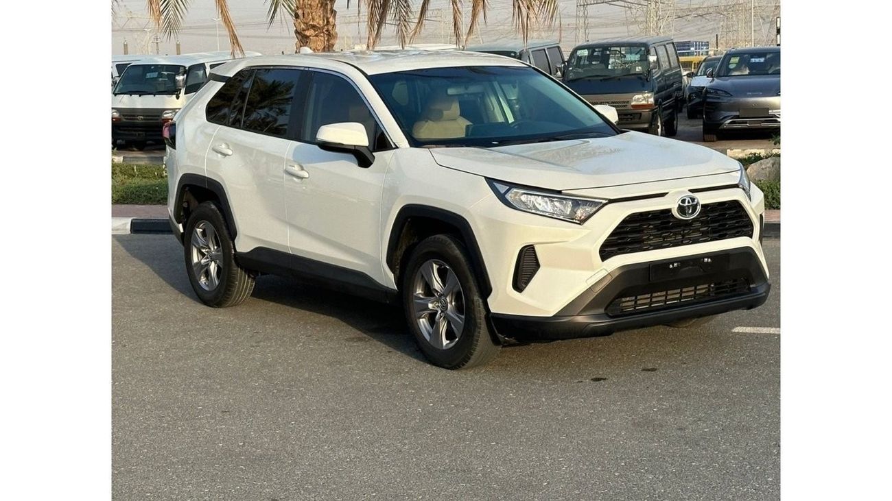 تويوتا راف ٤ LE