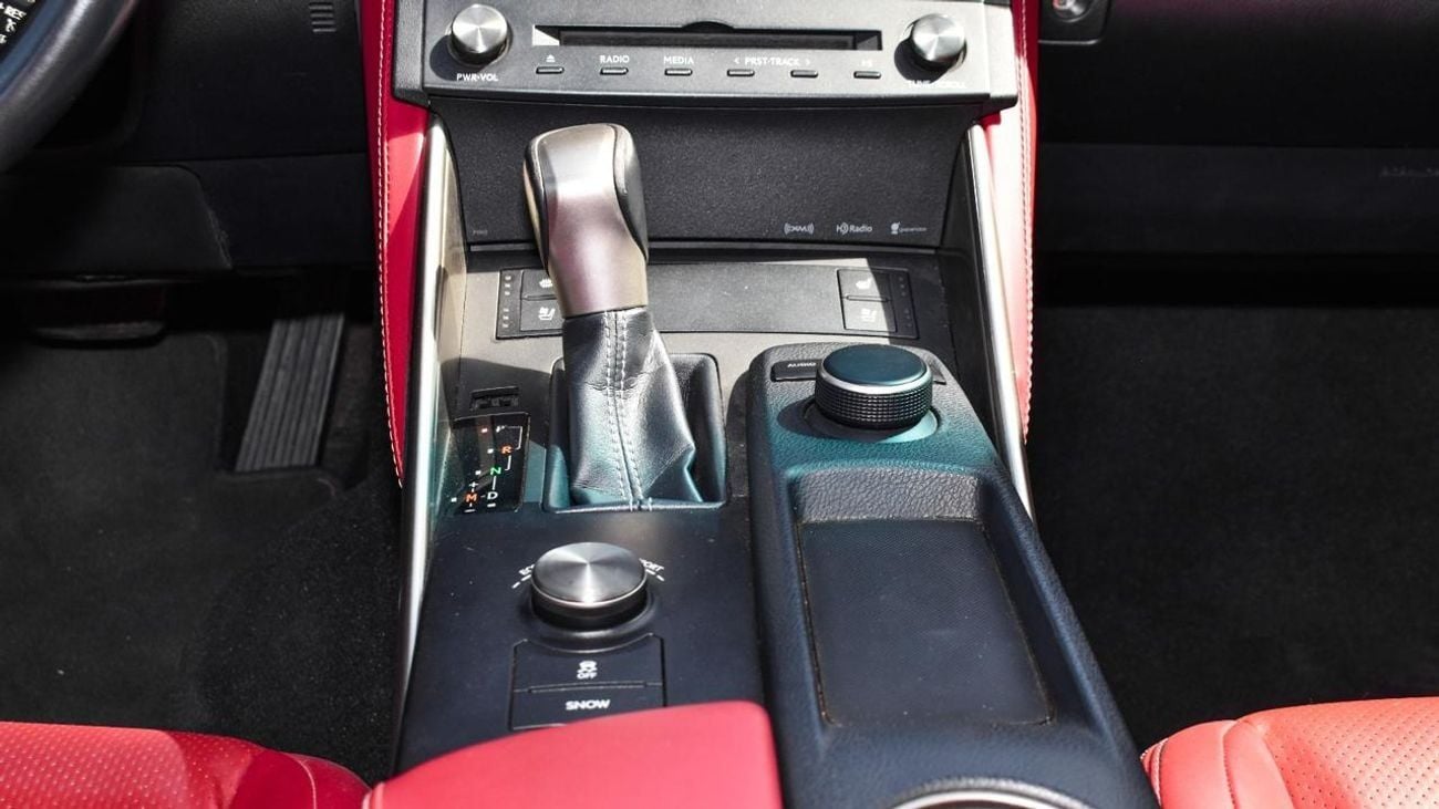 لكزس IS 300 Platinum 2.0L