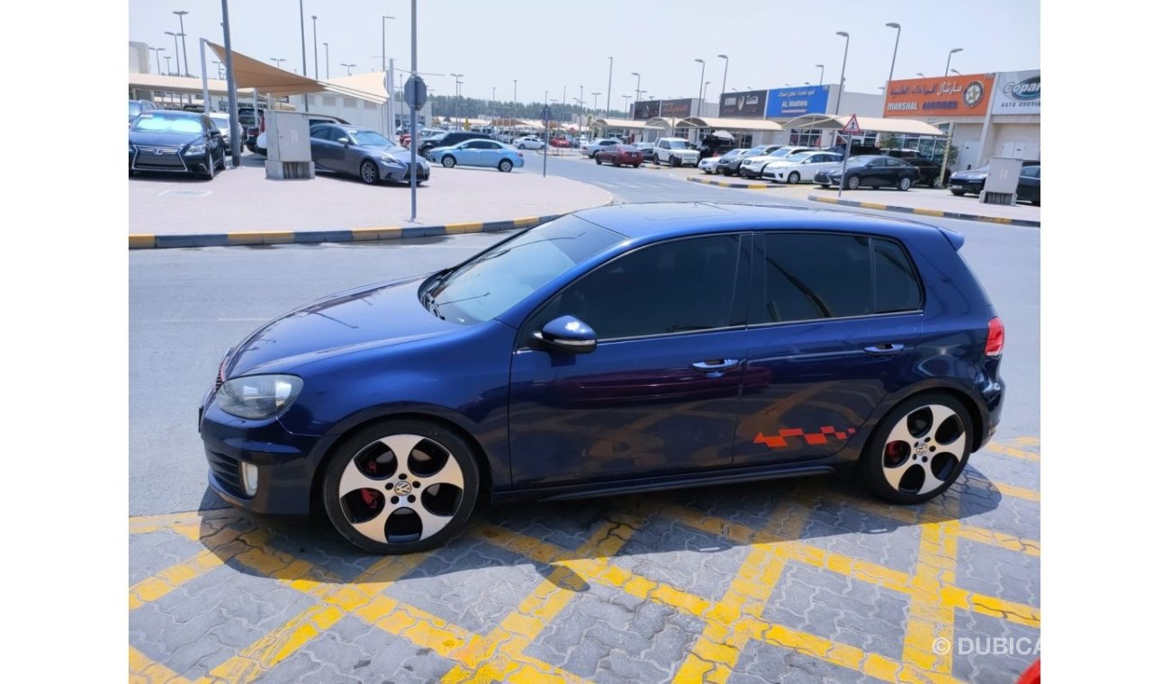 فولكس واجن جولف GTI