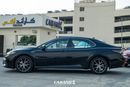 Toyota Camry SE Hybrid 2021 Black