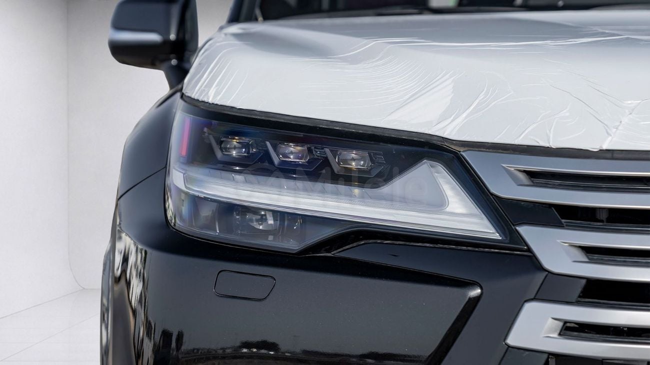 Lexus LX600
