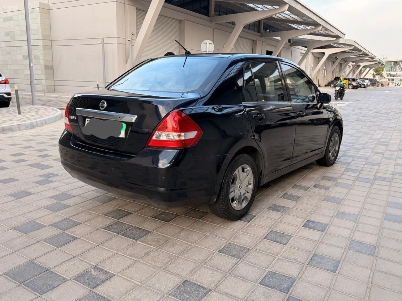 Nissan Tiida 1.8L SL