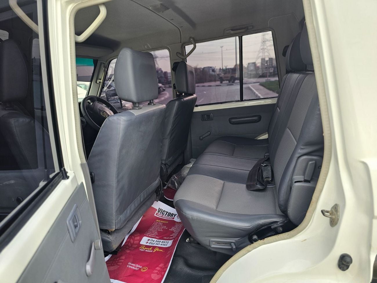 Toyota Land Cruiser Pick Up Double Cabin-RHD-4.5L-Diesel-Manual-4WD-8 Cylinders-5 Seats-4 Doors