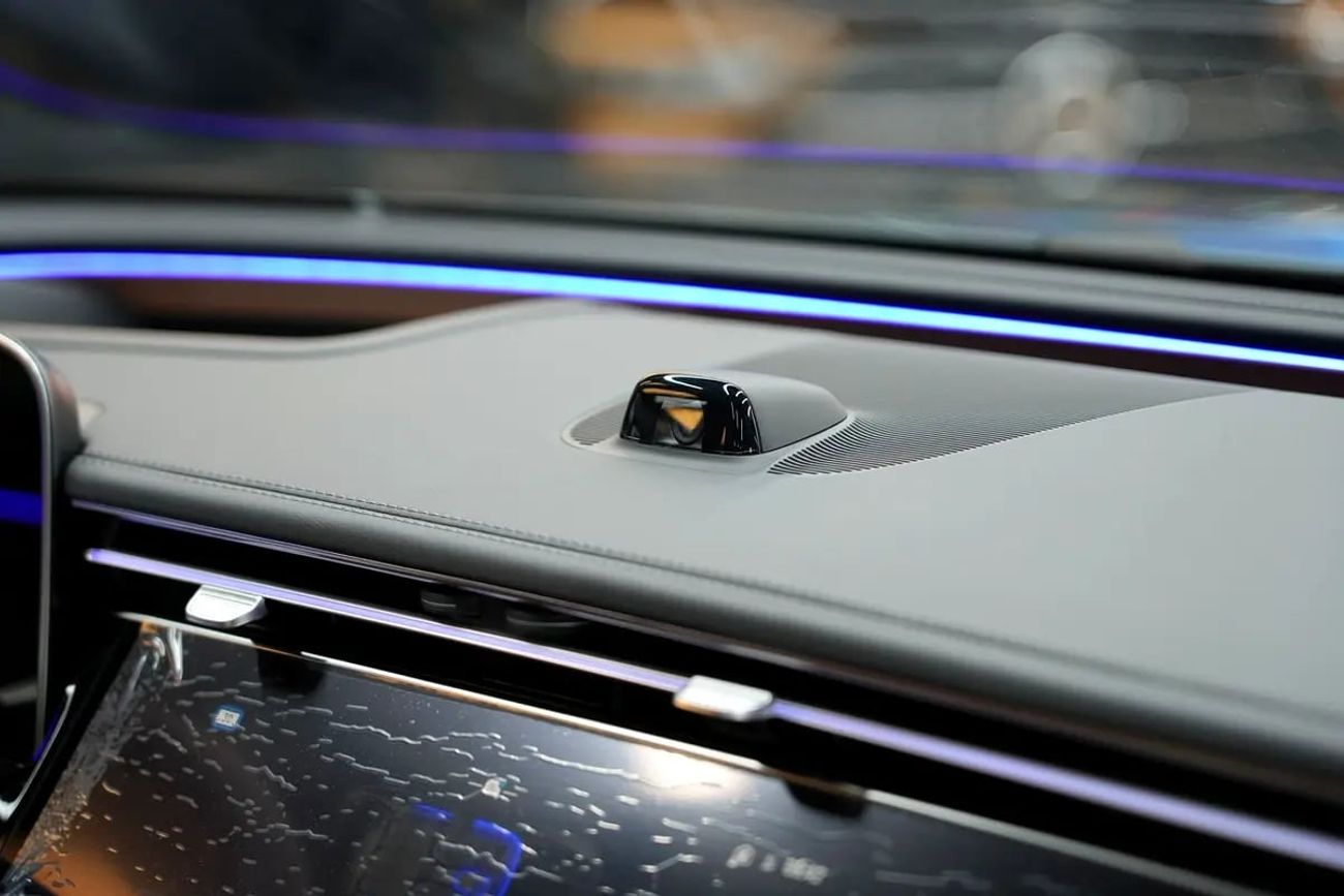 Mercedes-Benz E300 E 300 | GCC 0km | Agency Warranty | AMG Package