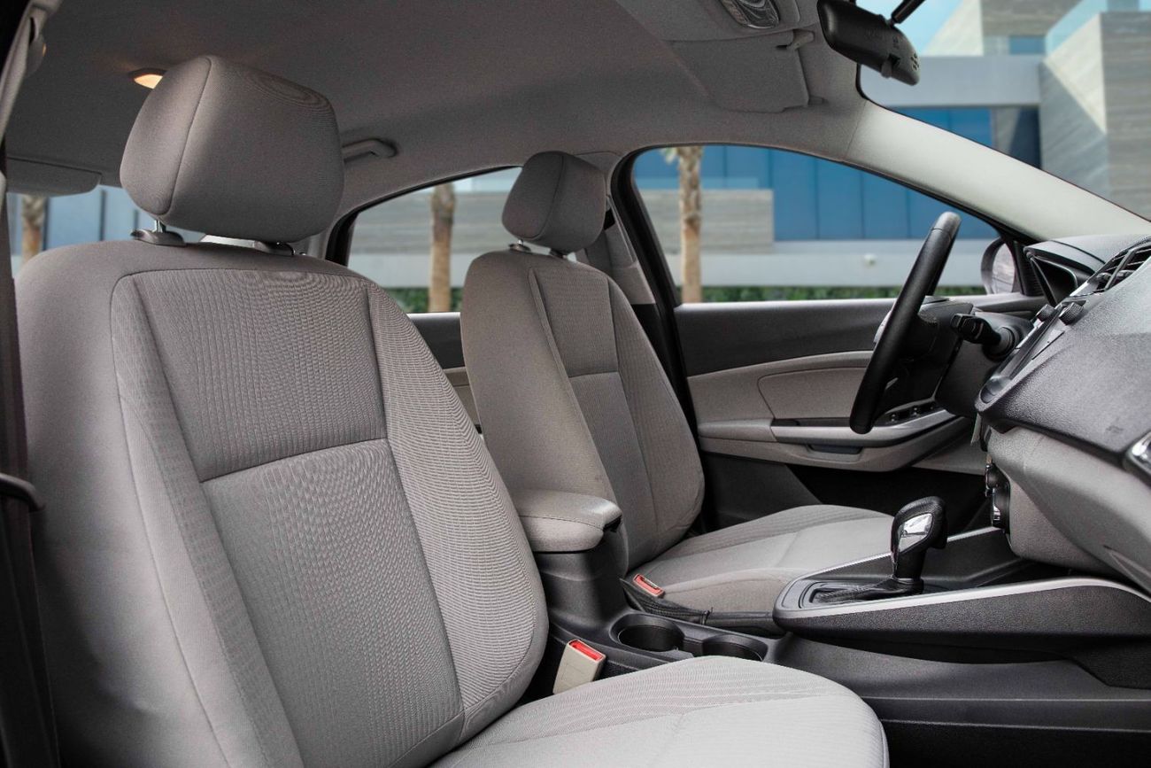 Ford Escort | 842 P.M  | 0% Downpayment | Perfect Condition!