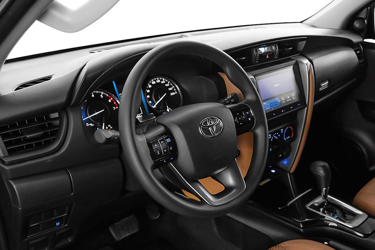 تويوتا فورتونر 2.7L EXR