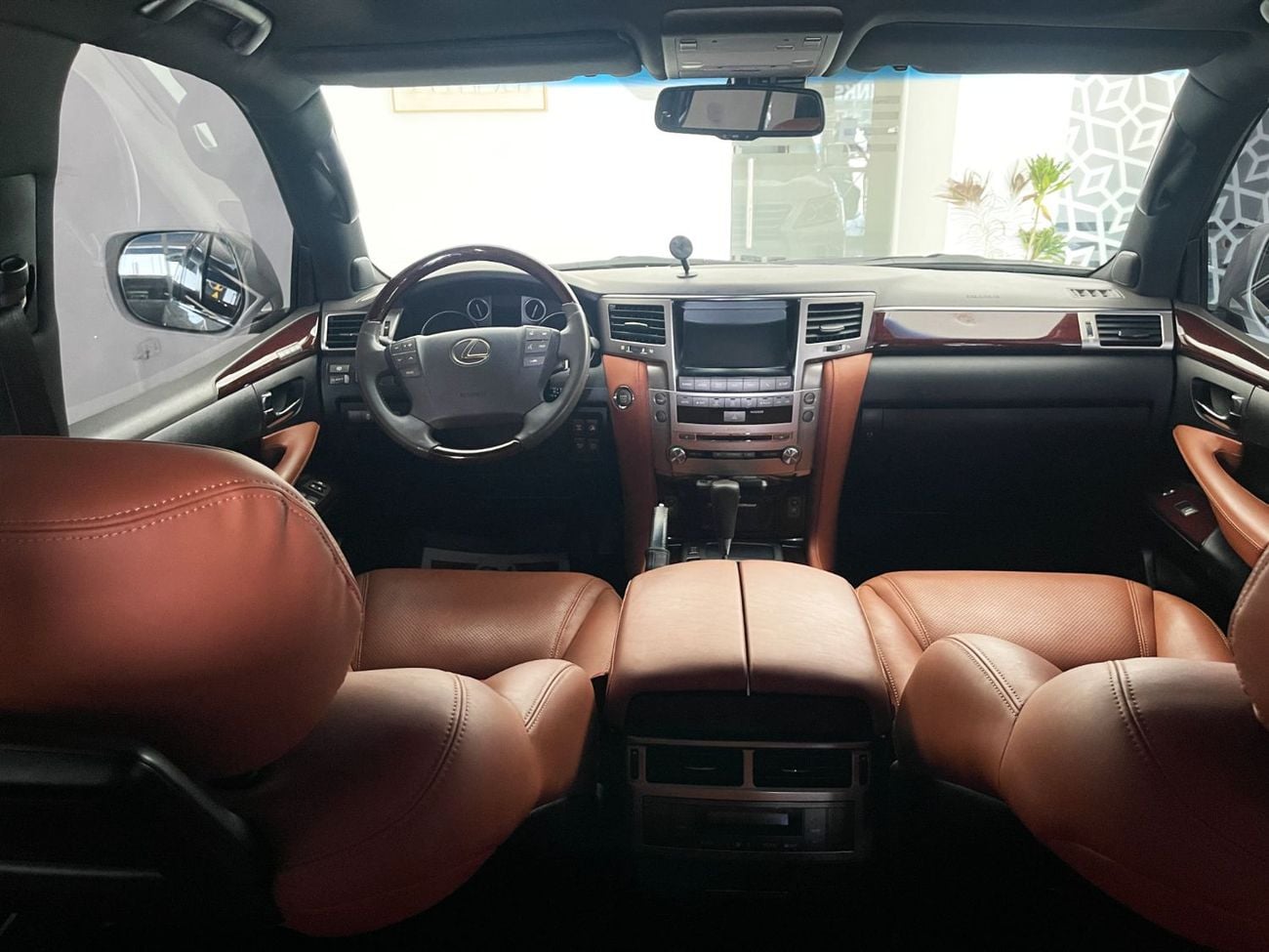 Lexus LX570 PLATINUM Prestige 5.7L