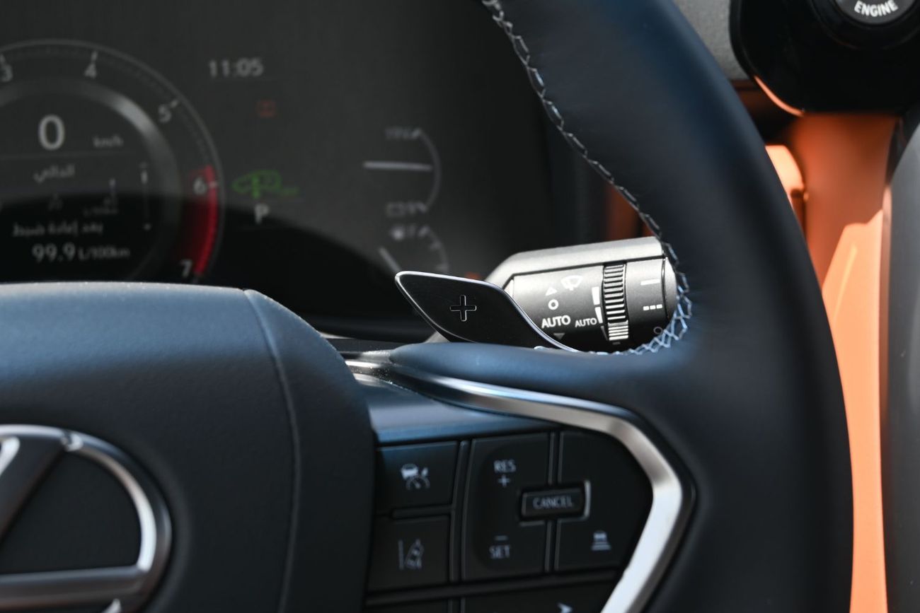 Lexus LX 600 VIP 3.5L Lexus LX600 VIP, 3.5L Twin-Turbo V6, Petrol