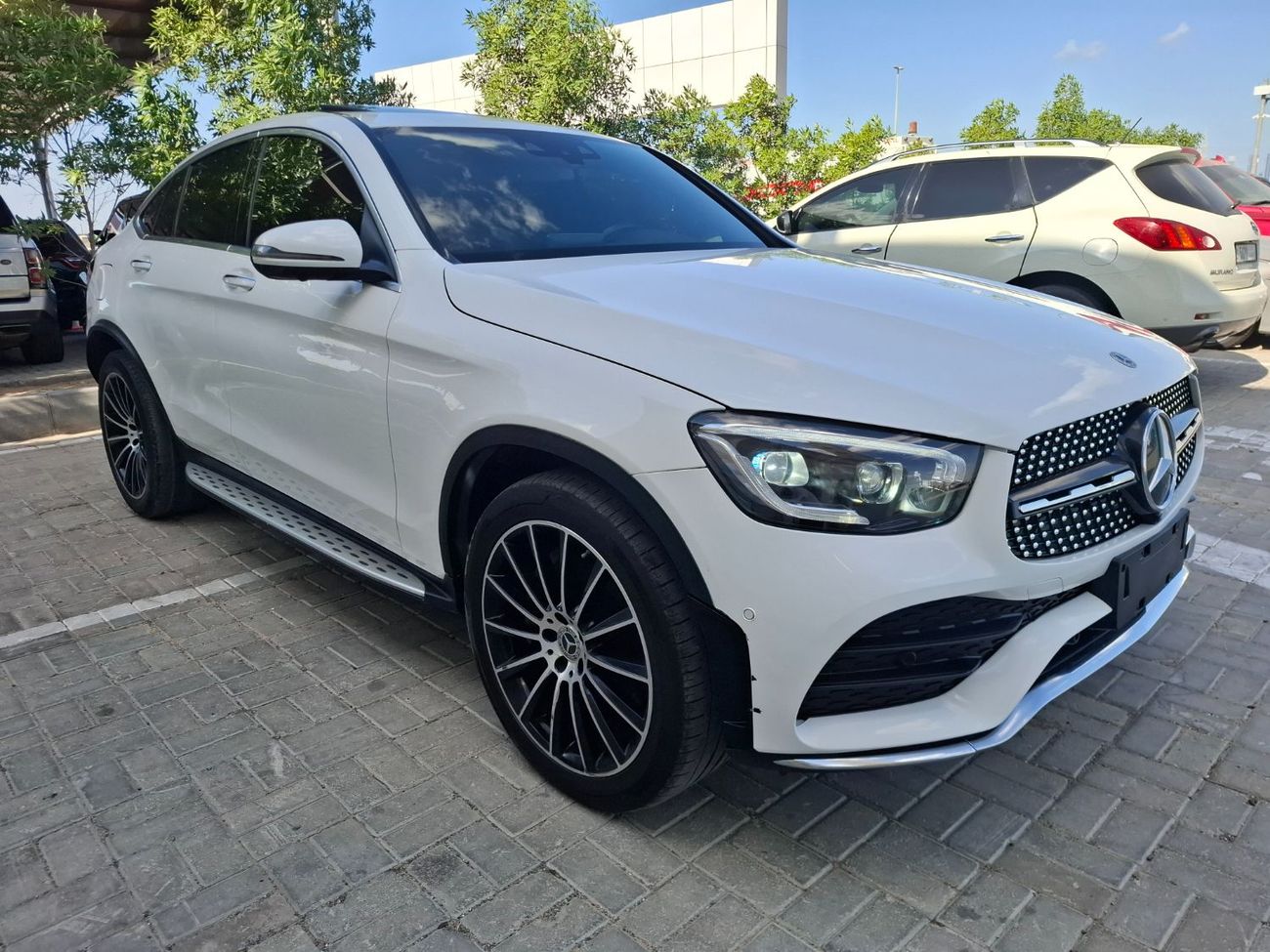 مرسيدس بنز GLC كوبيه 200 مرسيدس  glc 220 2018 فل