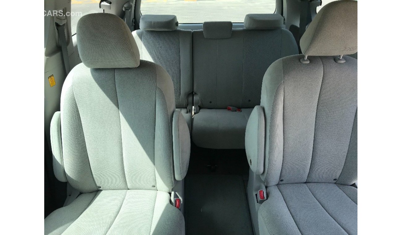 Toyota Sienna 2012 REF#177