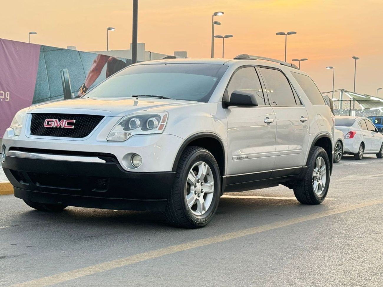 GMC Acadia In excellent condition and requires no expenses
