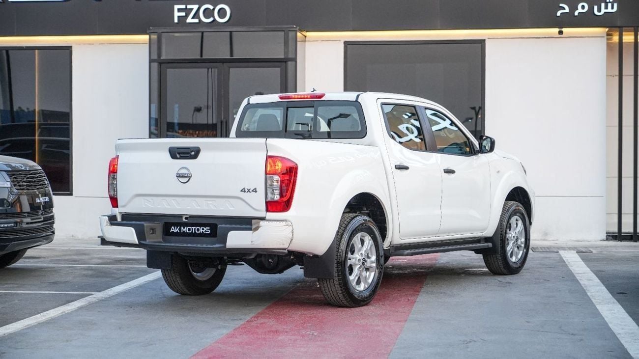 نيسان نافارا Std 2.5L 4WD M/T 2025 MY EXPORT PRICE