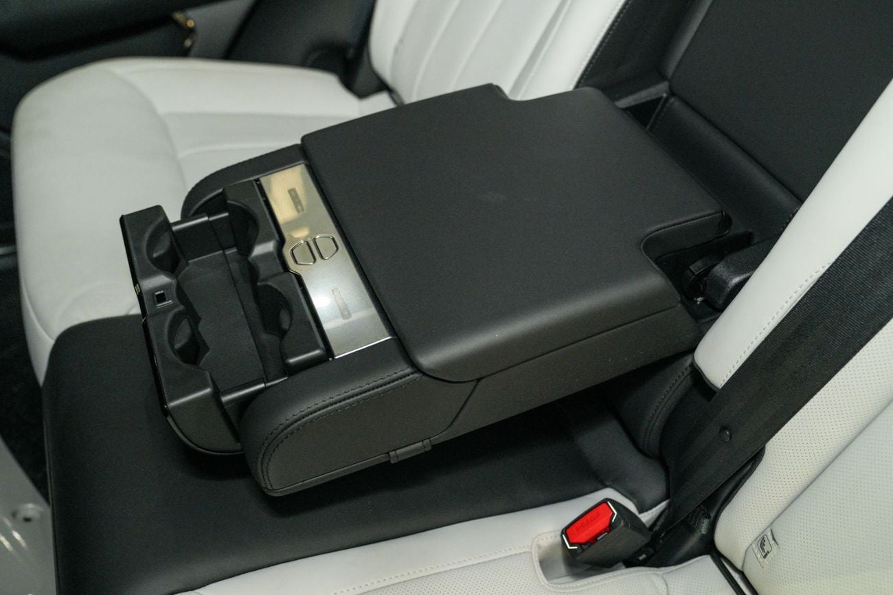 لاند روفر رينج روفر سبورت DYNAMIC SE P360