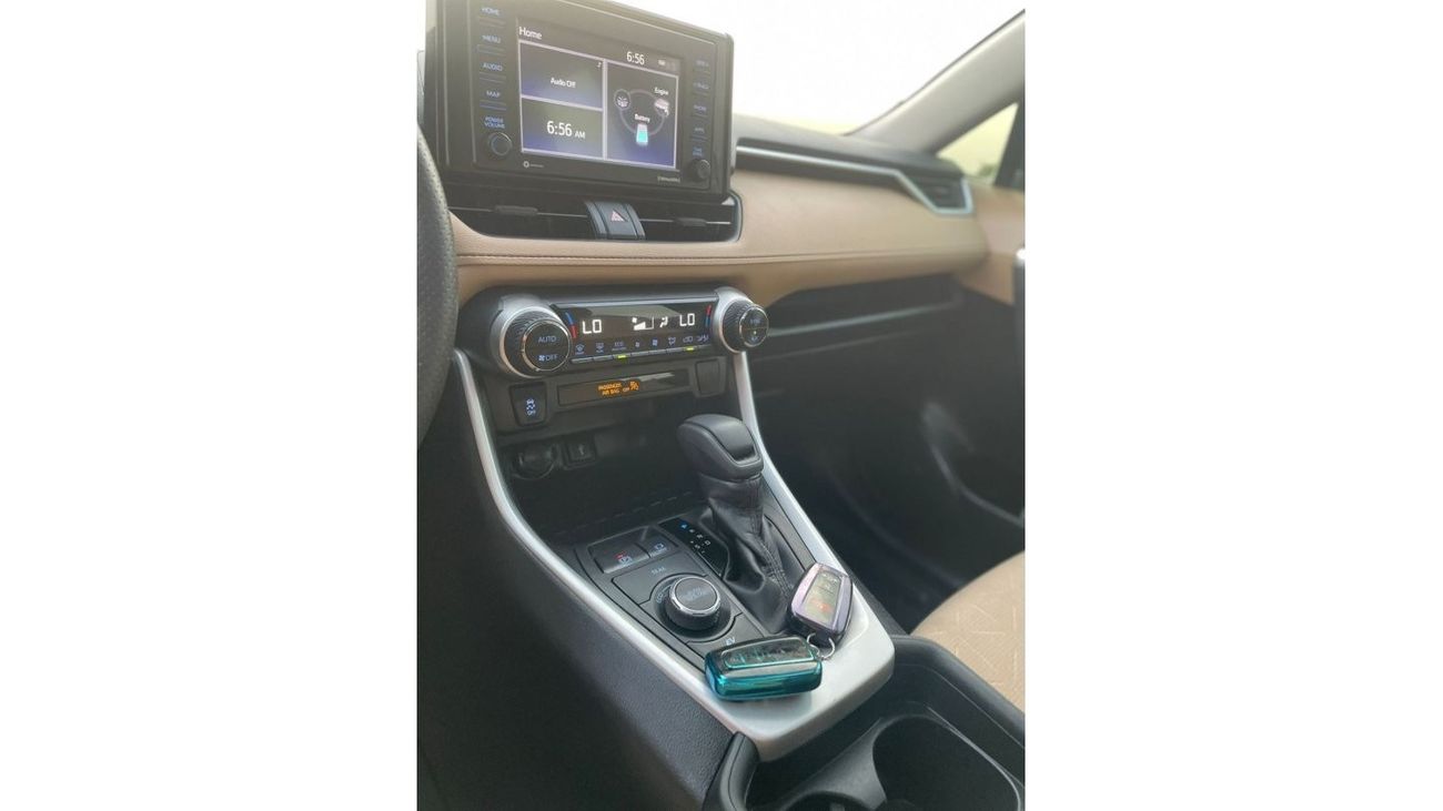 Toyota RAV4 2020 Toyota Rav4 Hybrid Fuel XLE Full Option 4x4 AWD 2.5L V4 With 2 Keys & Multi Drive Mode -