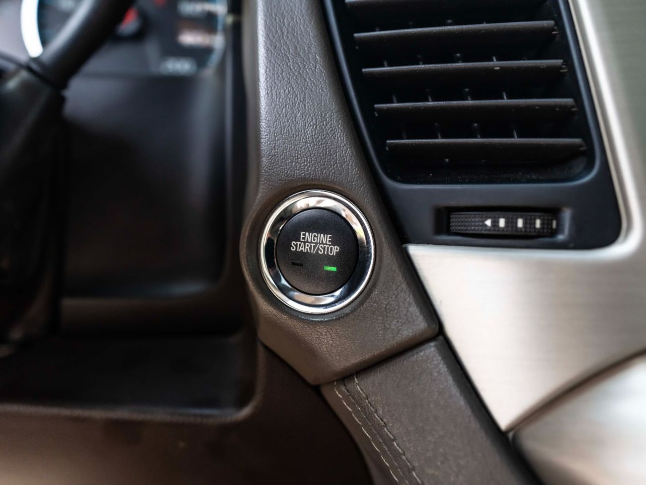 جي أم سي يوكون Denali 6.2L (8 Seater)