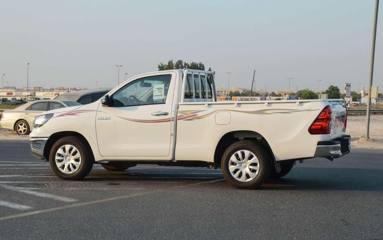 Toyota Hilux GL 2.7L MANUAL SINGLE CAB RWD 2025