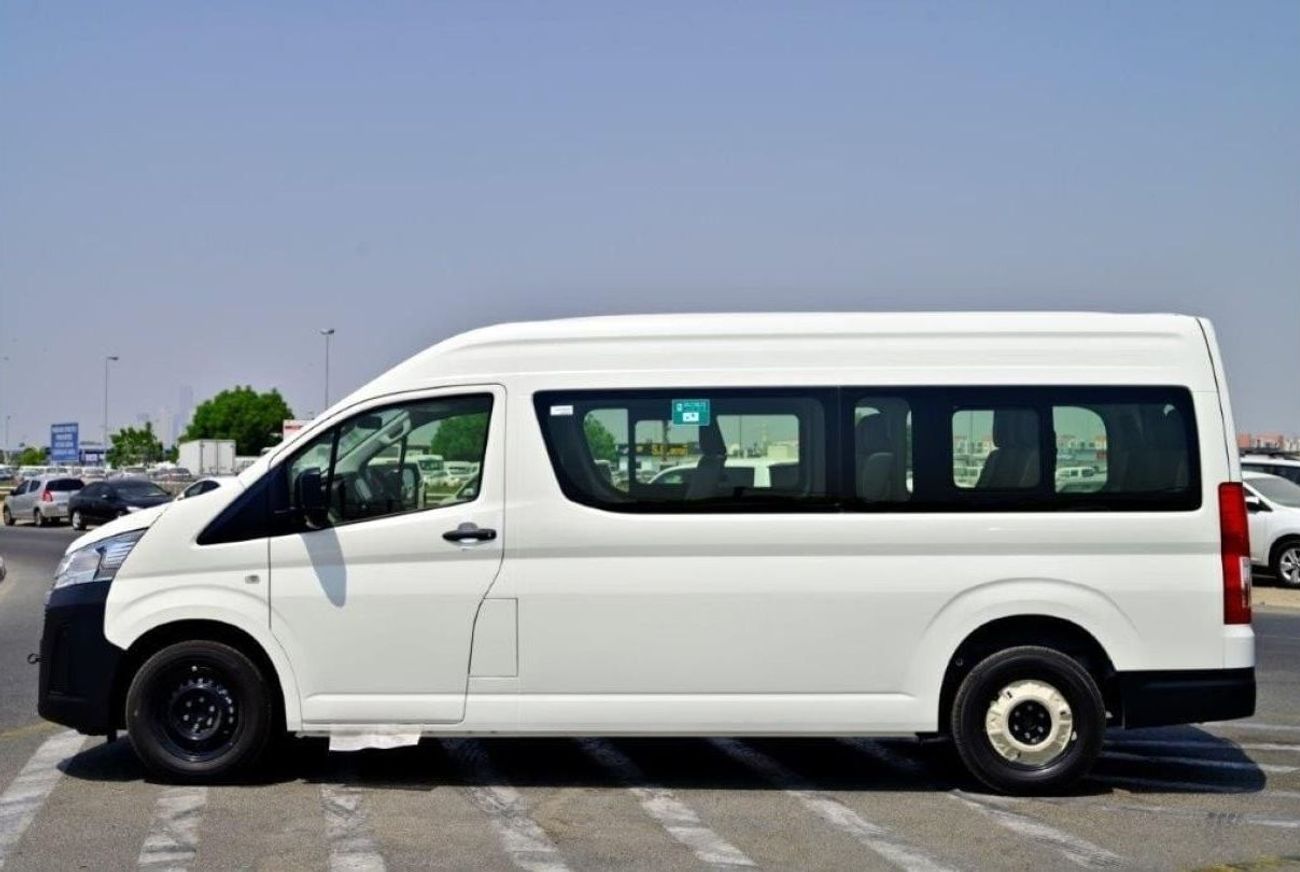 تويوتا هاياس Highroof 2.8L Diesel 13 Seater Manual Transmission