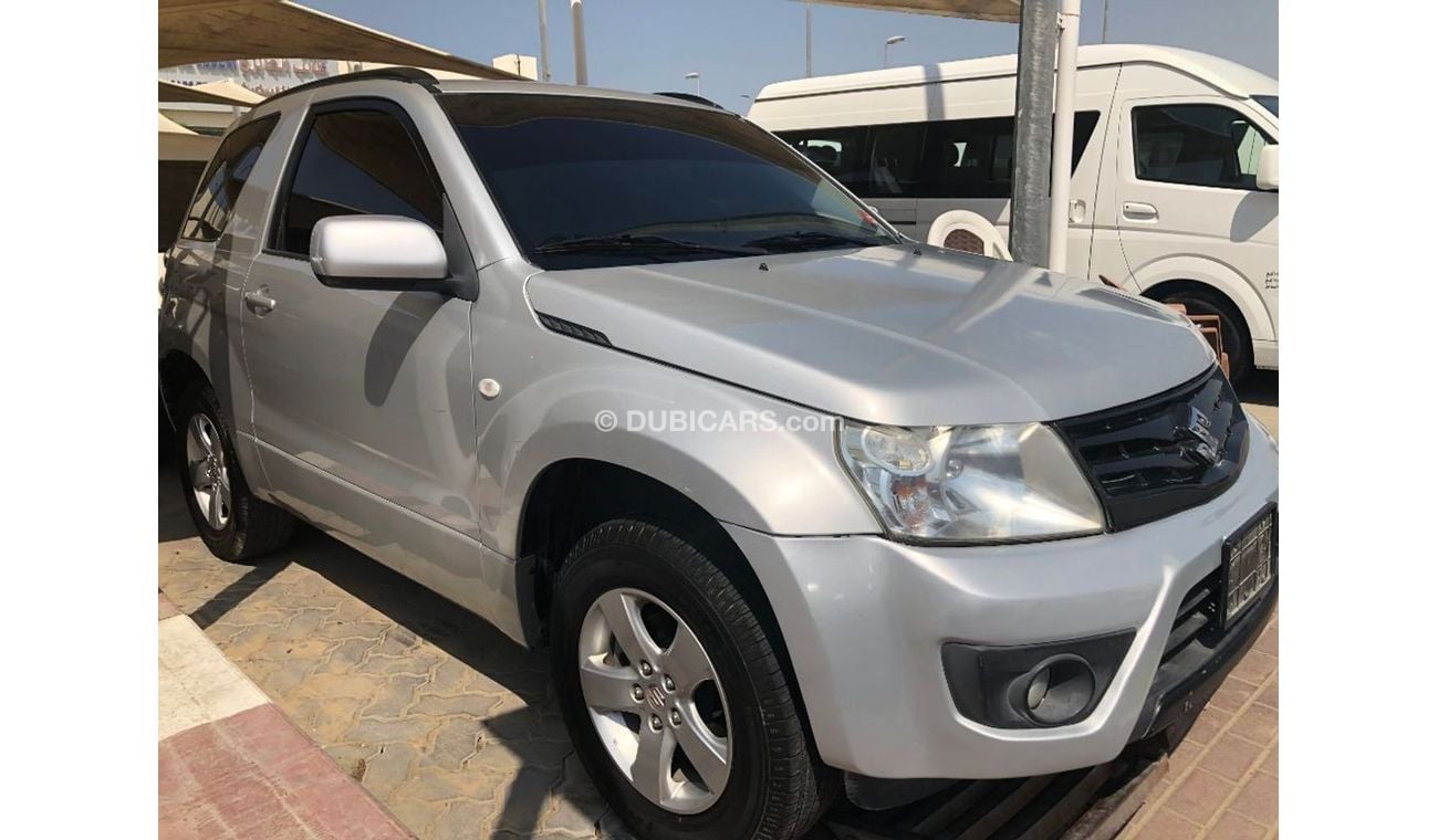 Suzuki Grand Vitara Suzuki Grand vitara 3 door,model:2015. Excellent condition