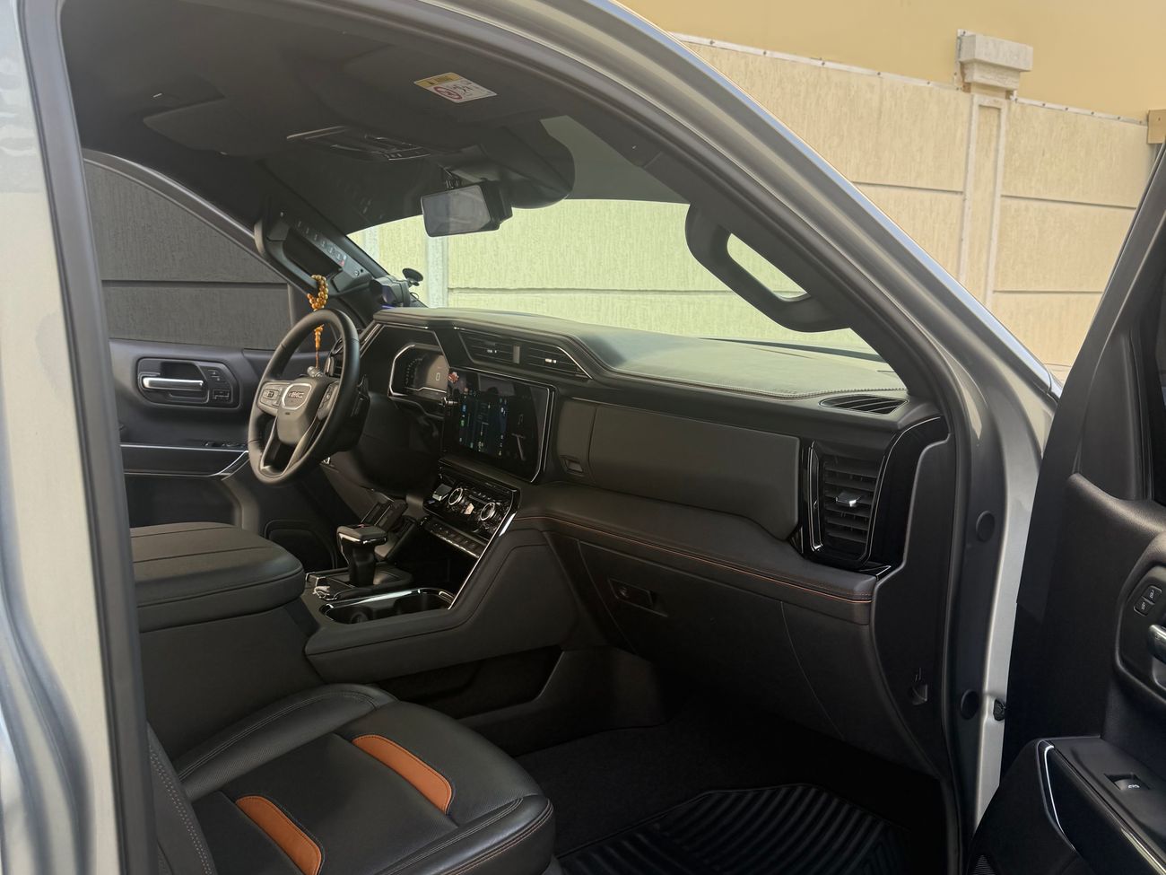 جي أم سي سييرا 5.3L V8 AT4