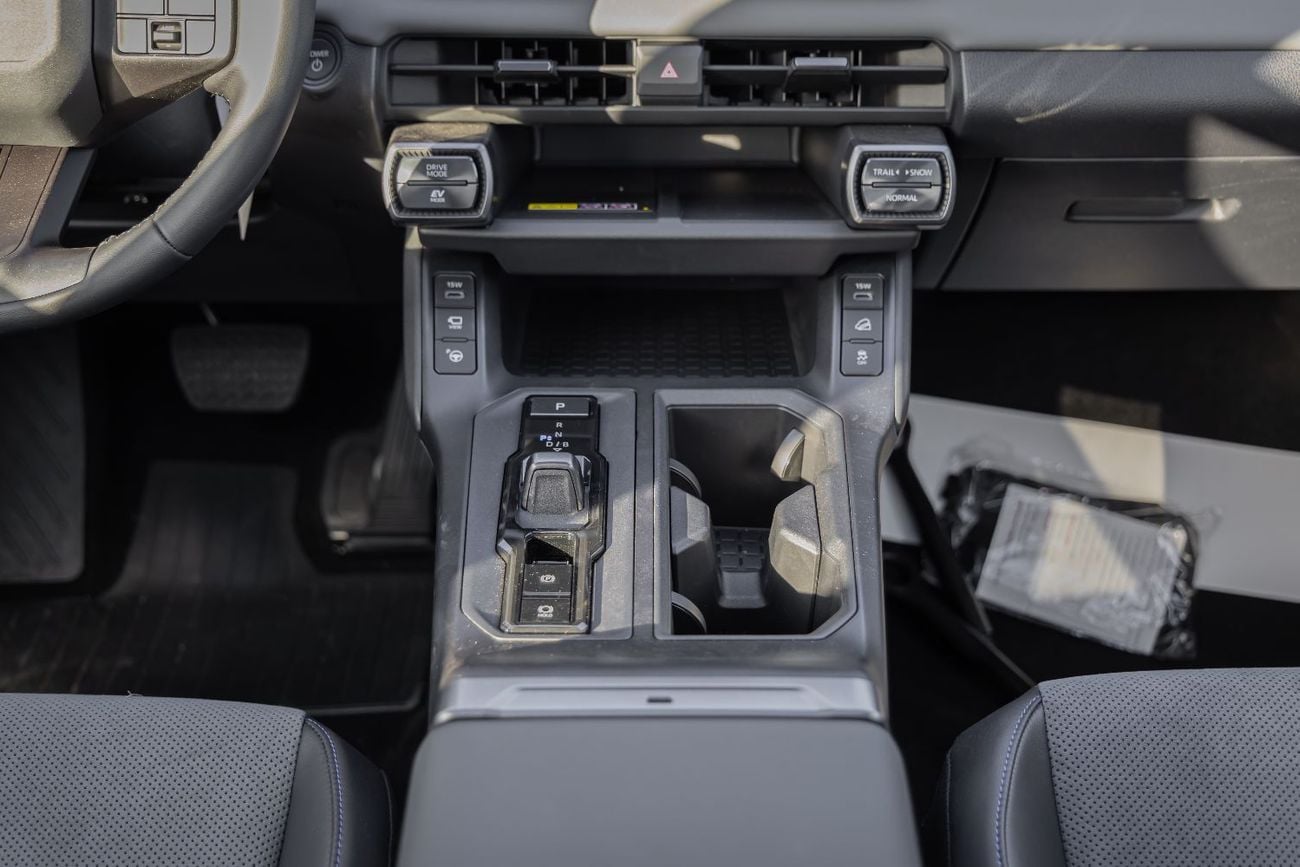 تويوتا راف ٤ Toyota RAV4 XSE | Hybrid | GCC Specs | AWD | 2.5L | White | EXPORT