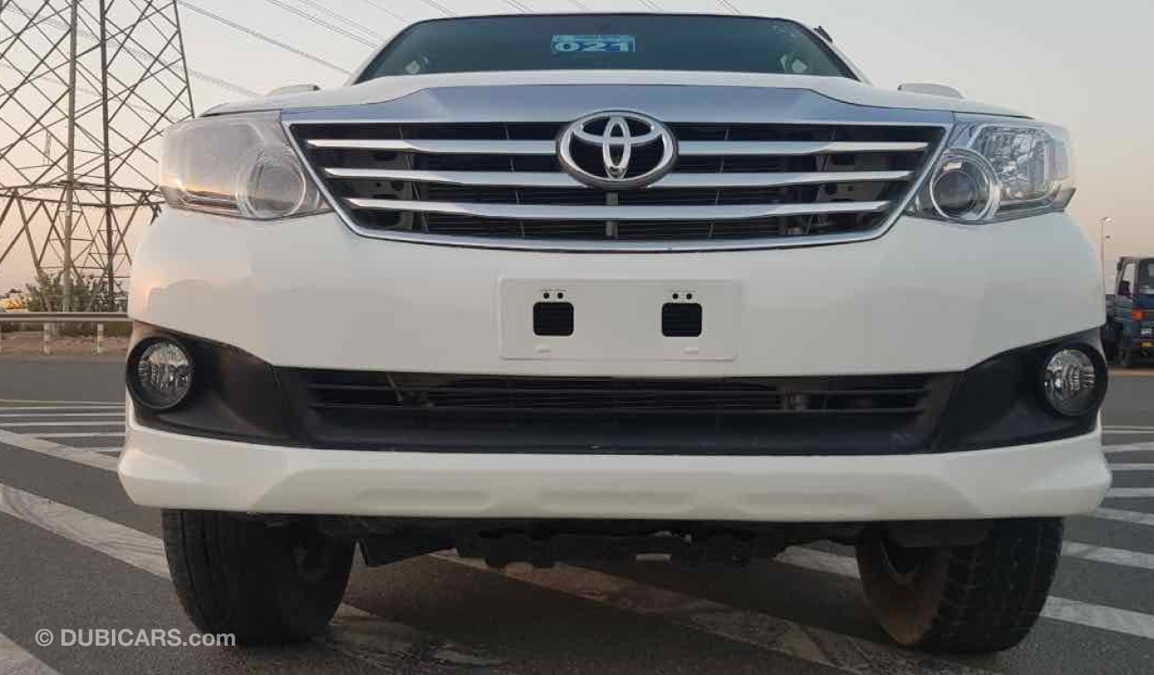 Toyota Fortuner fresh and very clean inside out and ready to drive