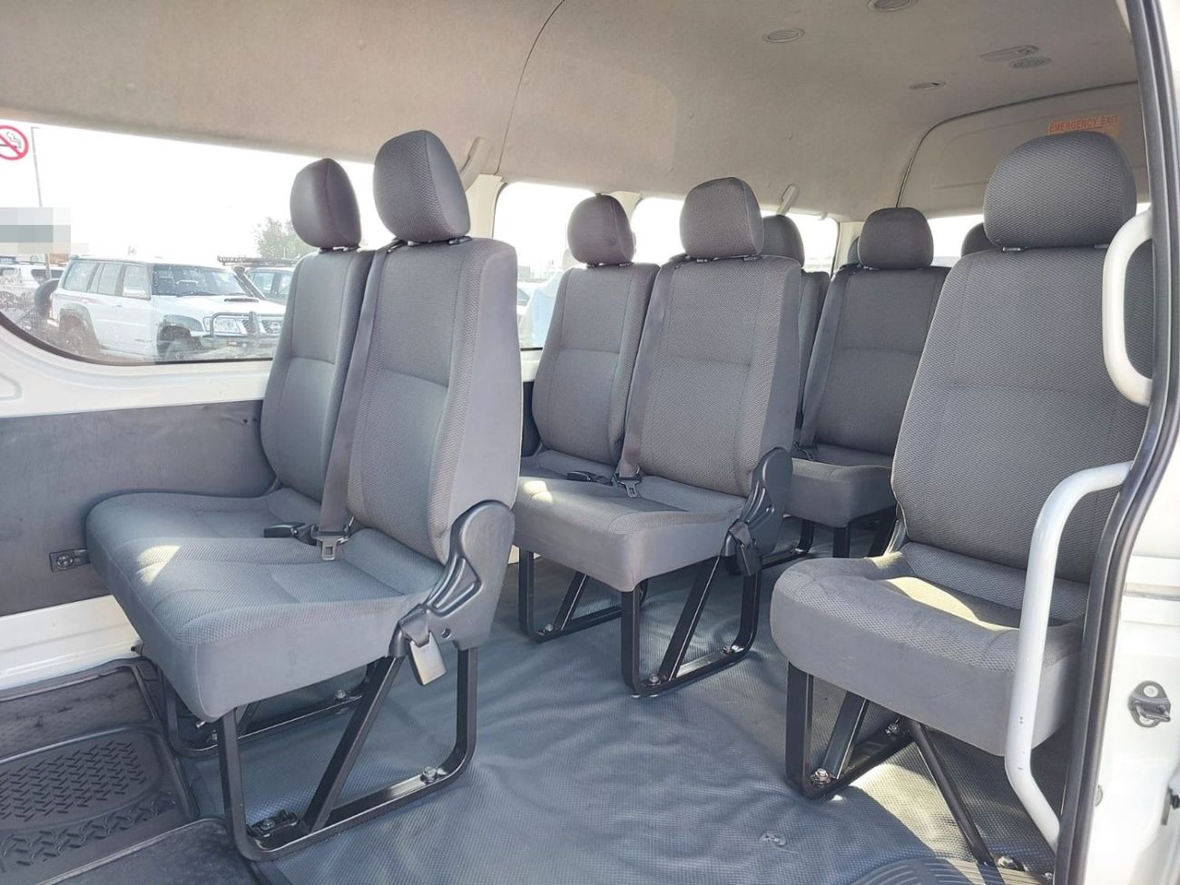 تويوتا هاياس TOYOTA HIACE COMMUTER VAN RHD 2014 MODEL 3.0 L DIESEL AUTOMATIC(PM21971)