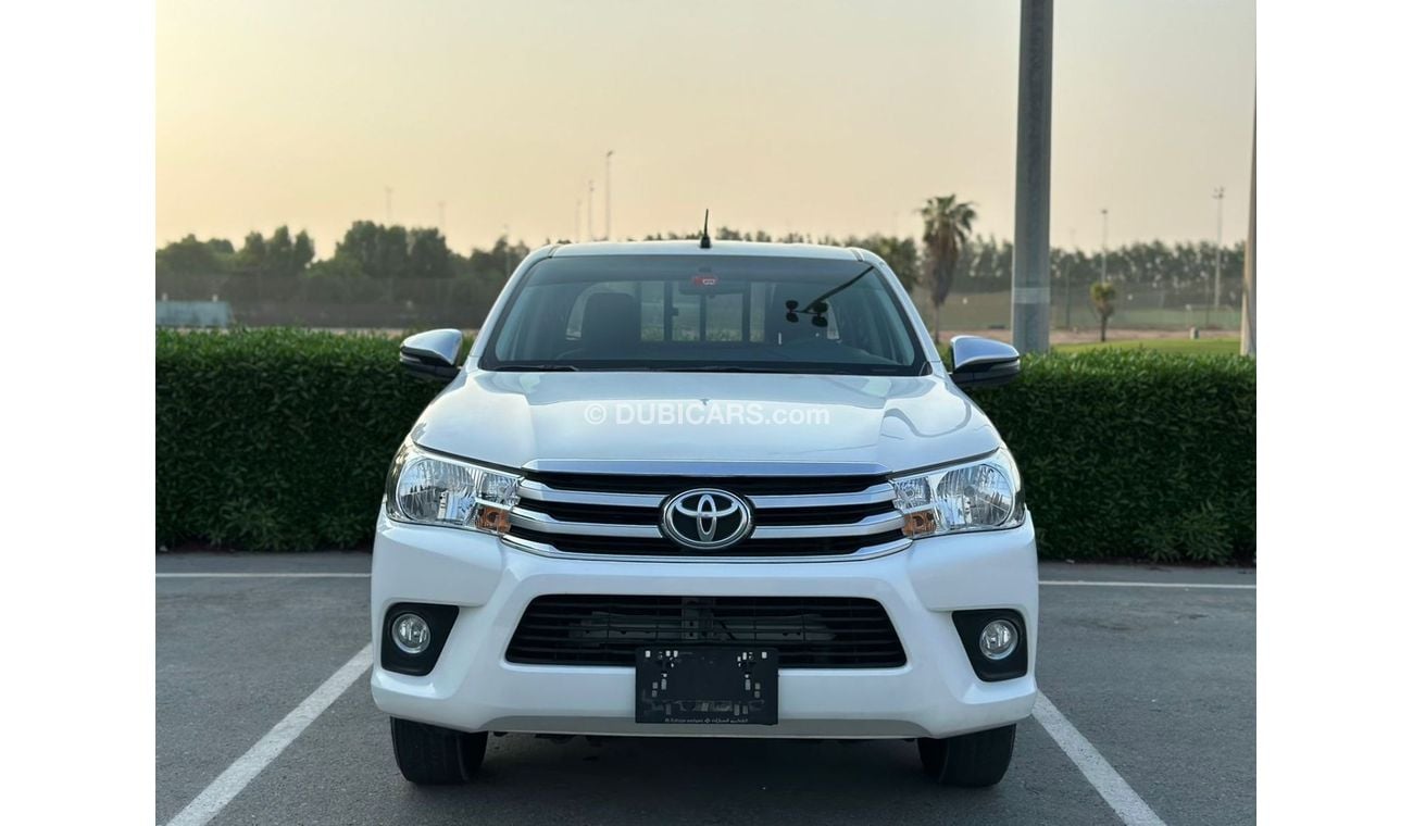 Toyota Hilux Hilux GLX 2020 GCC Full automatic // Perfect condition // low mileage