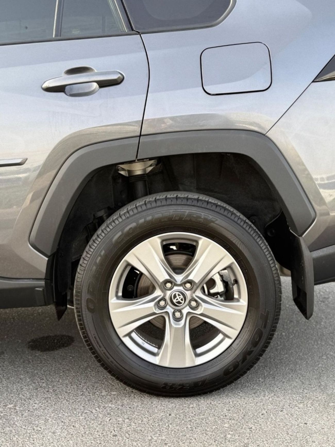 تويوتا راف ٤ XLE 2.5 leather seats, push start