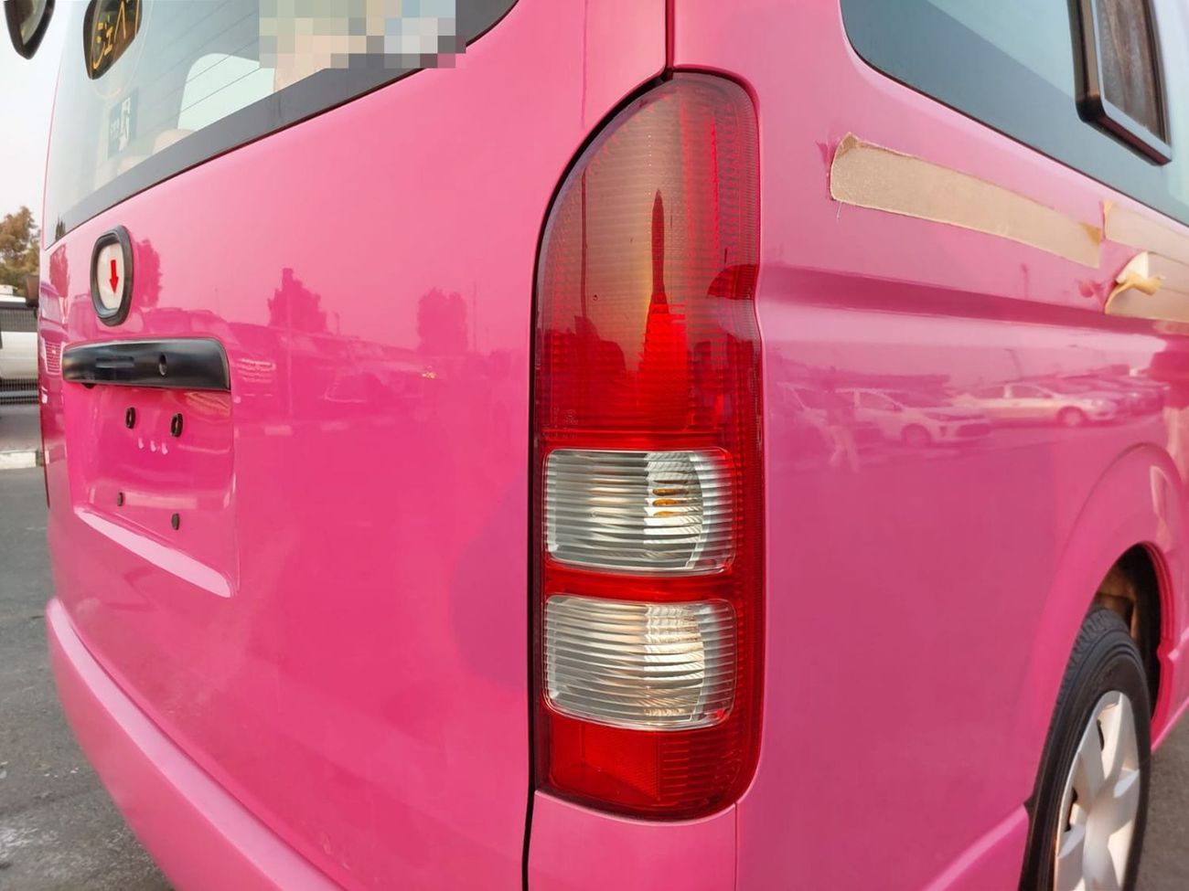 Toyota Hiace TOYOTA HIACE VAN RHD 2017 MODEL 2.7 L PETROL AUTOMATIC(PM80878)